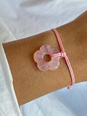 Rose Quartz Flower Bracelet